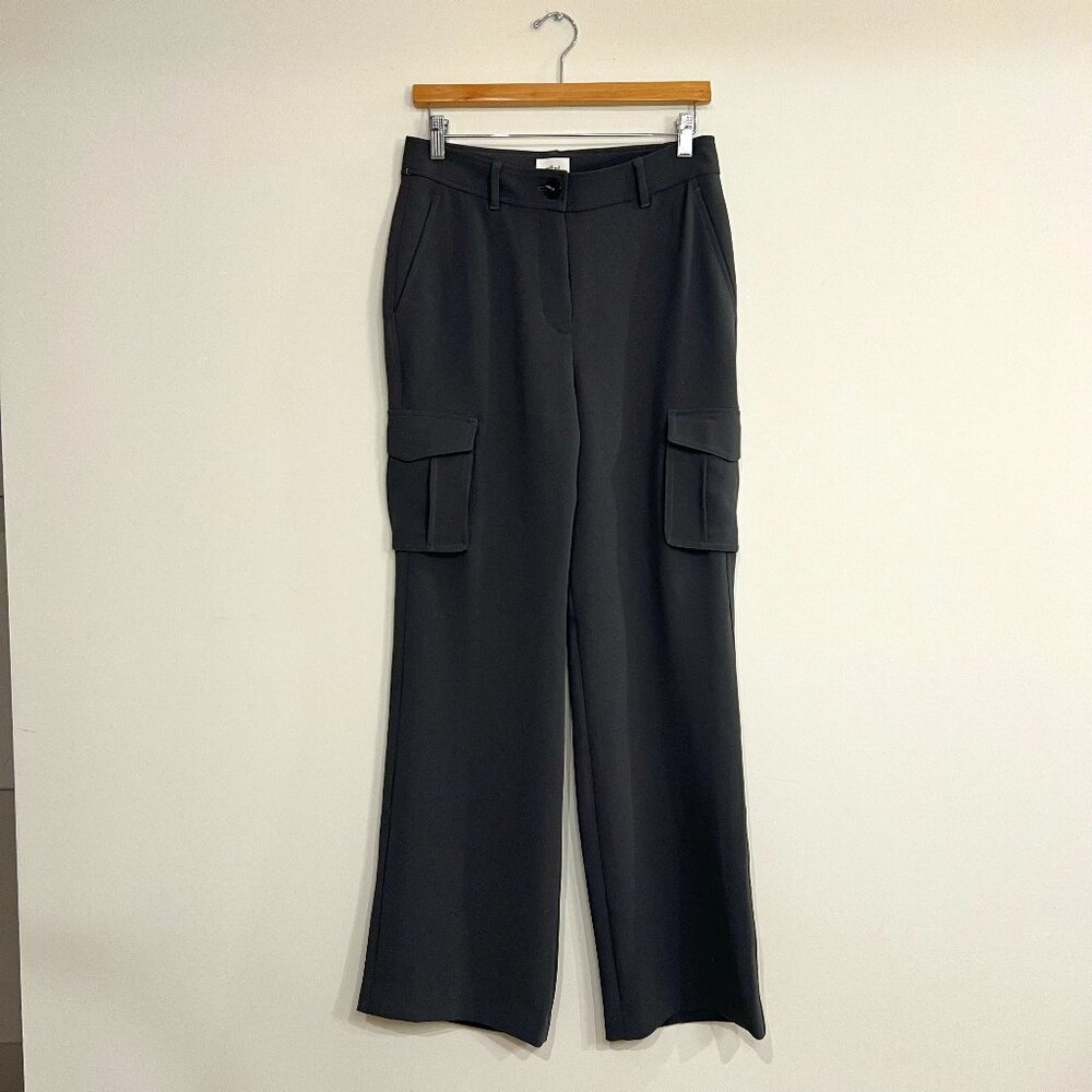 Aritzia Wilfred Lully Cargo Pant | Size 6 | Coal Grey